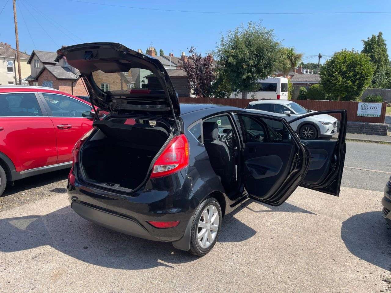 A 2010 FORD FIESTA 1.4 Zetec Hatchback 5dr Petrol Manual (133 g/km, 94 bhp) A 2010 FORD FIESTA 1.4 Zetec Hatchback 5dr Petrol Manual (133 g/km, 94 bhp)