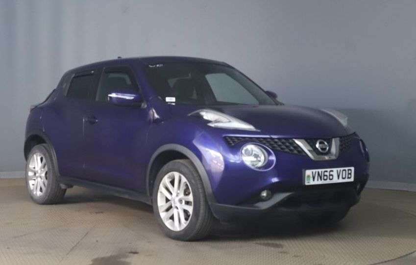 A 2016 NISSAN JUKE 1.5 dCi N-Connecta SUV 5dr Diesel Manual Euro 6 (s/s) (110 ps) A 2016 NISSAN JUKE 1.5 dCi N-Connecta SUV 5dr Diesel Manual Euro 6 (s/s) (110 ps)
