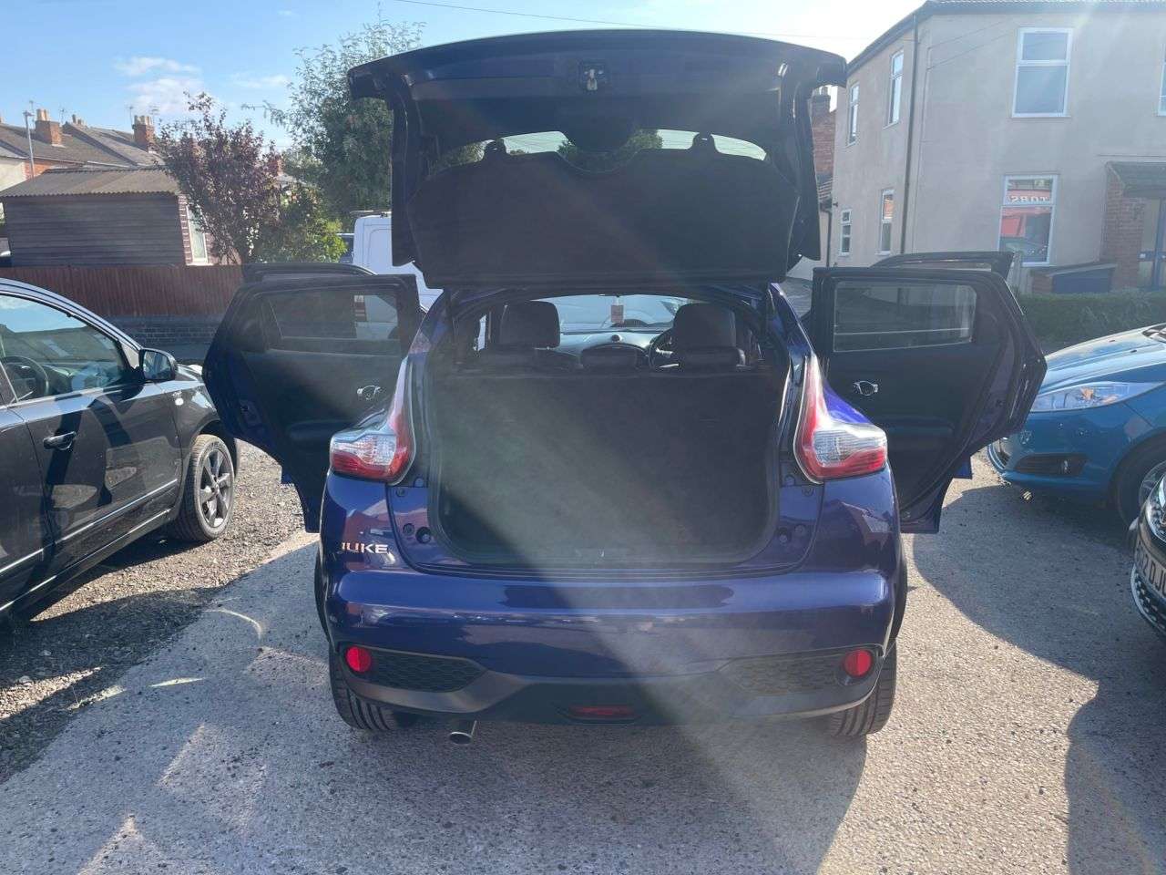 A 2016 NISSAN JUKE 1.5 dCi N-Connecta SUV 5dr Diesel Manual Euro 6 (s/s) (110 ps) A 2016 NISSAN JUKE 1.5 dCi N-Connecta SUV 5dr Diesel Manual Euro 6 (s/s) (110 ps)