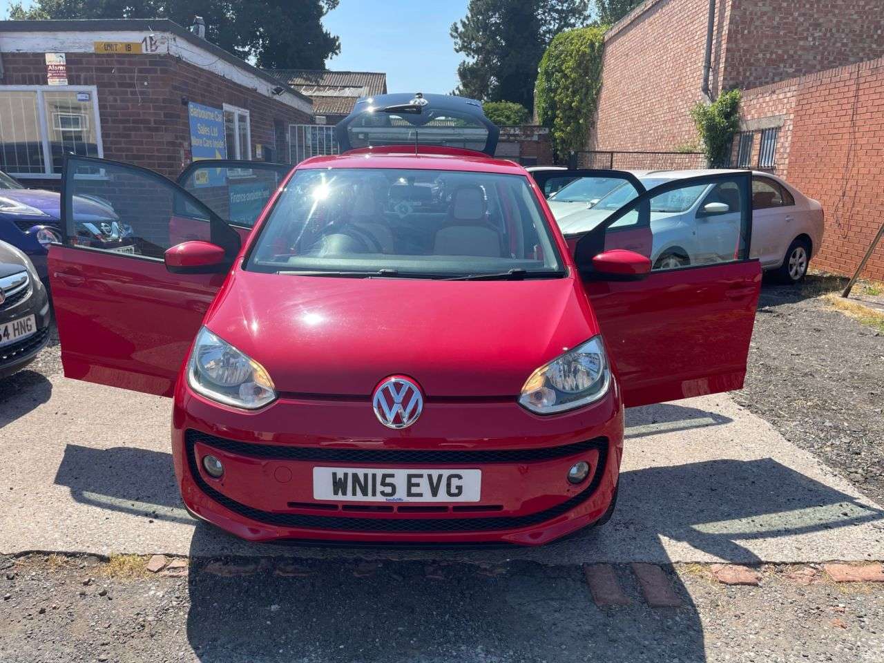 2015 VOLKSWAGEN UP! 2015 VOLKSWAGEN UP!