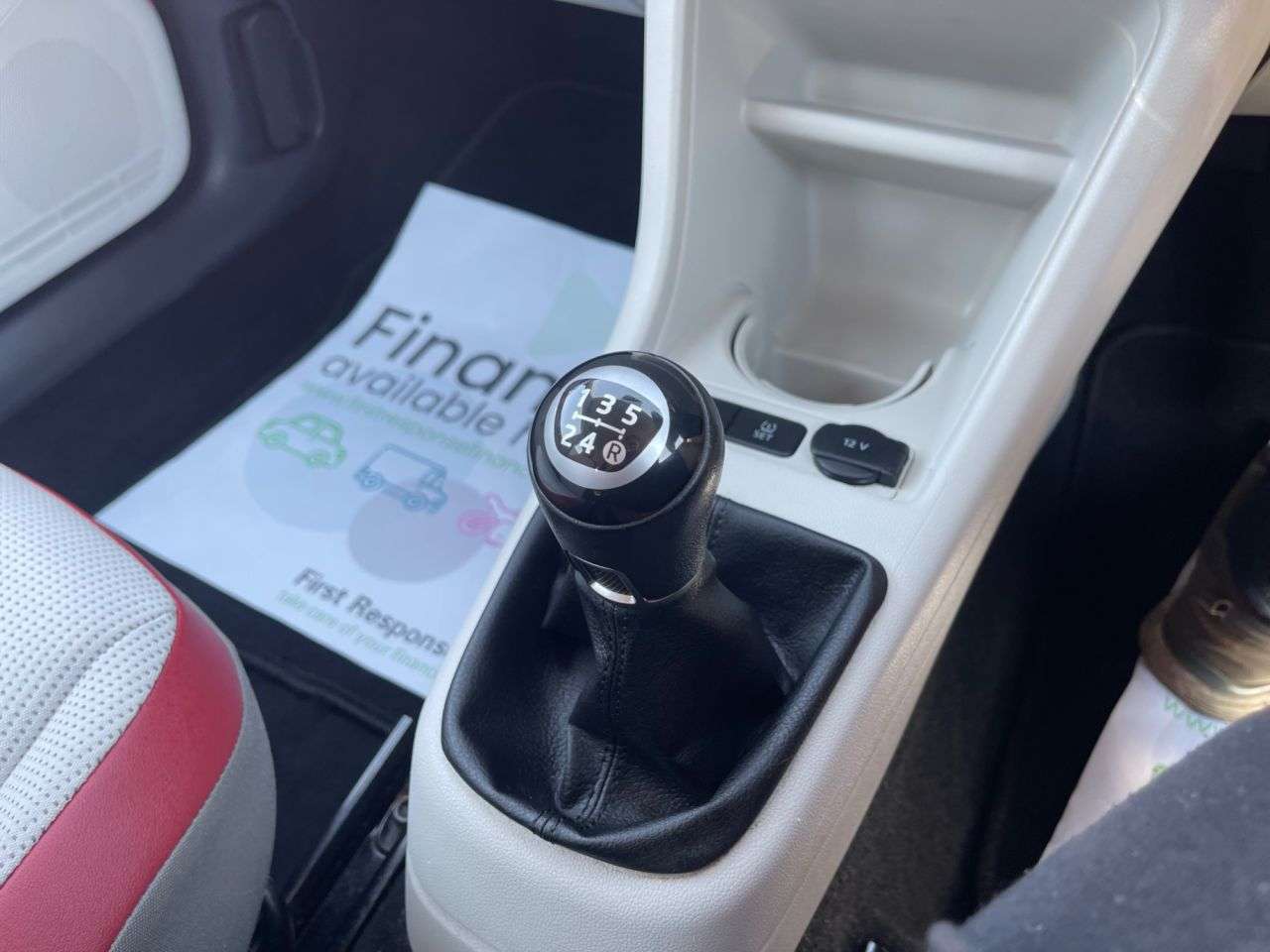 2015 VOLKSWAGEN UP! 2015 VOLKSWAGEN UP!