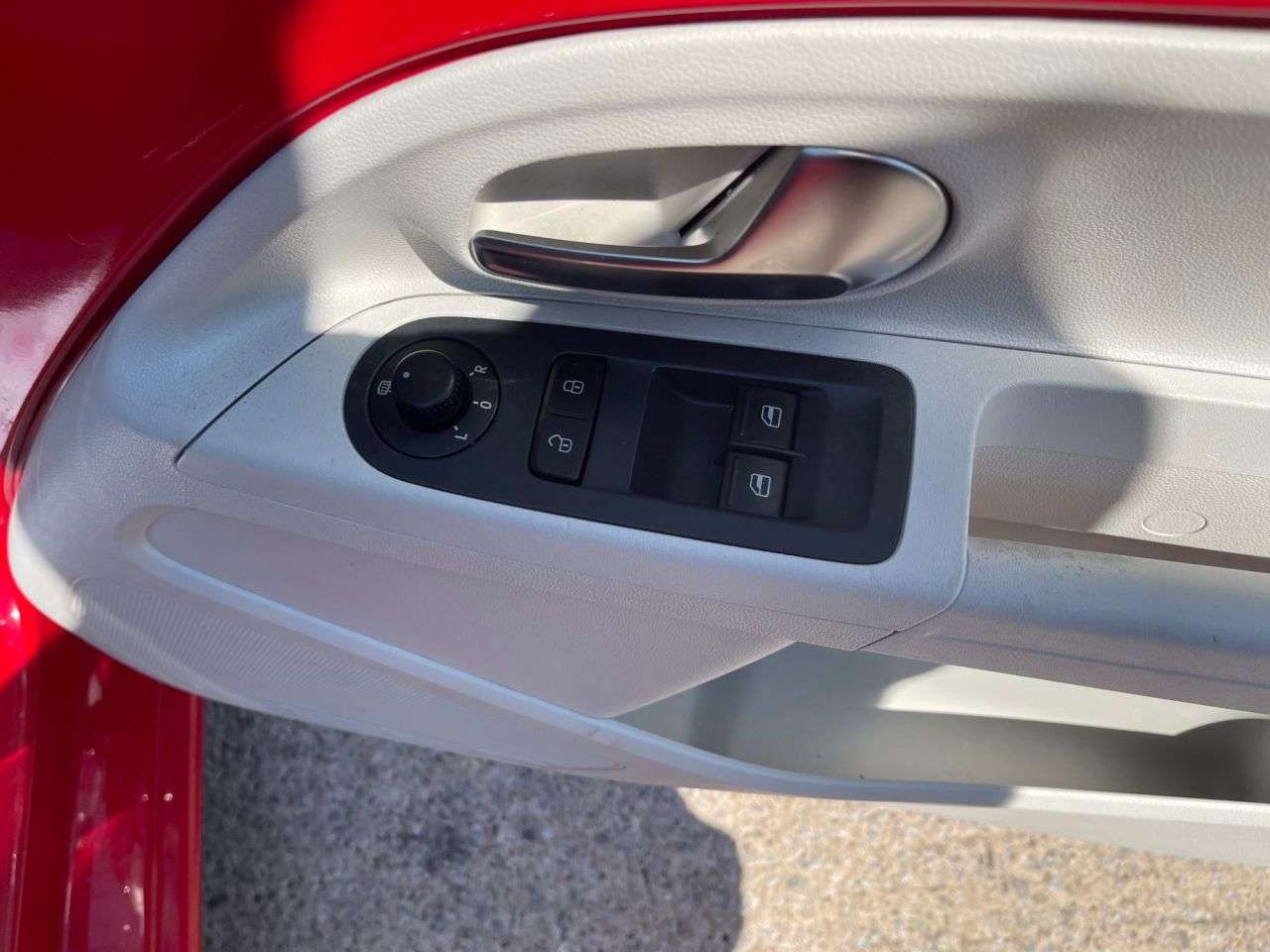 2015 VOLKSWAGEN UP! 2015 VOLKSWAGEN UP!