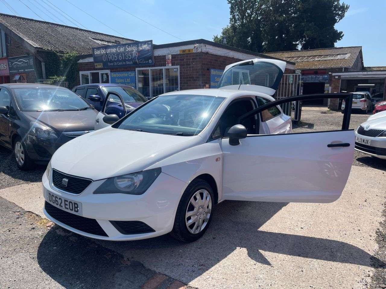 A 2012 SEAT IBIZA 1.2 S Sport Coupe 3dr Petrol Manual Euro 5 AC (70 ps) A 2012 SEAT IBIZA 1.2 S Sport Coupe 3dr Petrol Manual Euro 5 AC (70 ps)