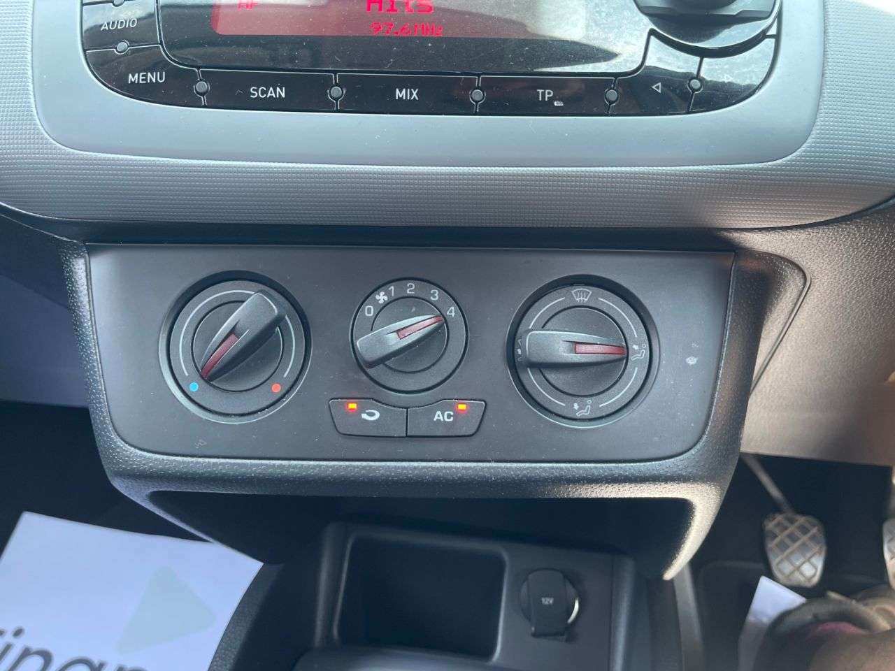 2012 SEAT IBIZA 2012 SEAT IBIZA