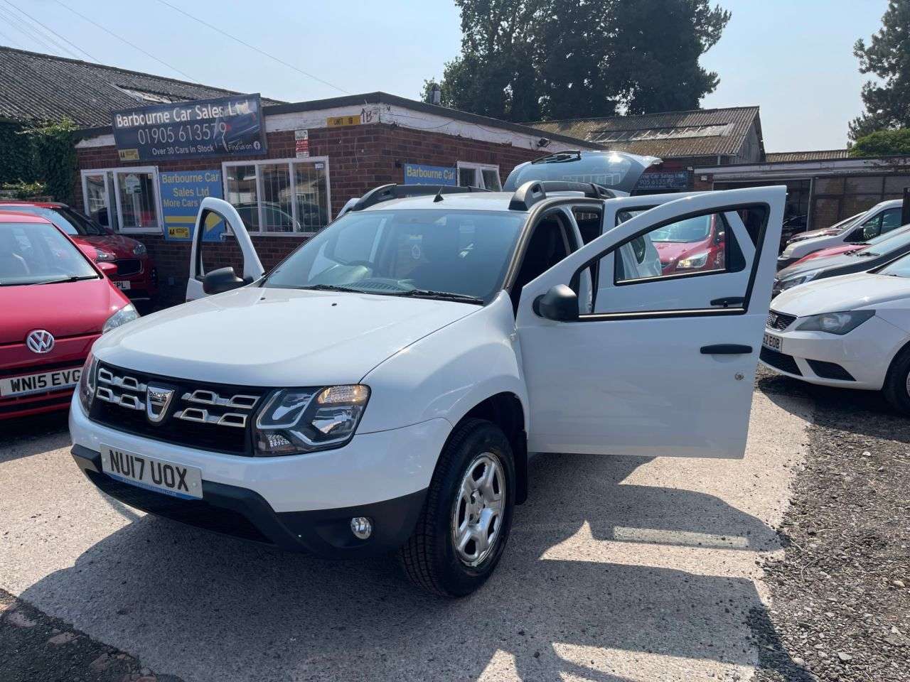 A 2017 DACIA DUSTER 1.5 dCi Ambiance SUV 5dr Diesel Manual Euro 6 (s/s) (110 ps) A 2017 DACIA DUSTER 1.5 dCi Ambiance SUV 5dr Diesel Manual Euro 6 (s/s) (110 ps)