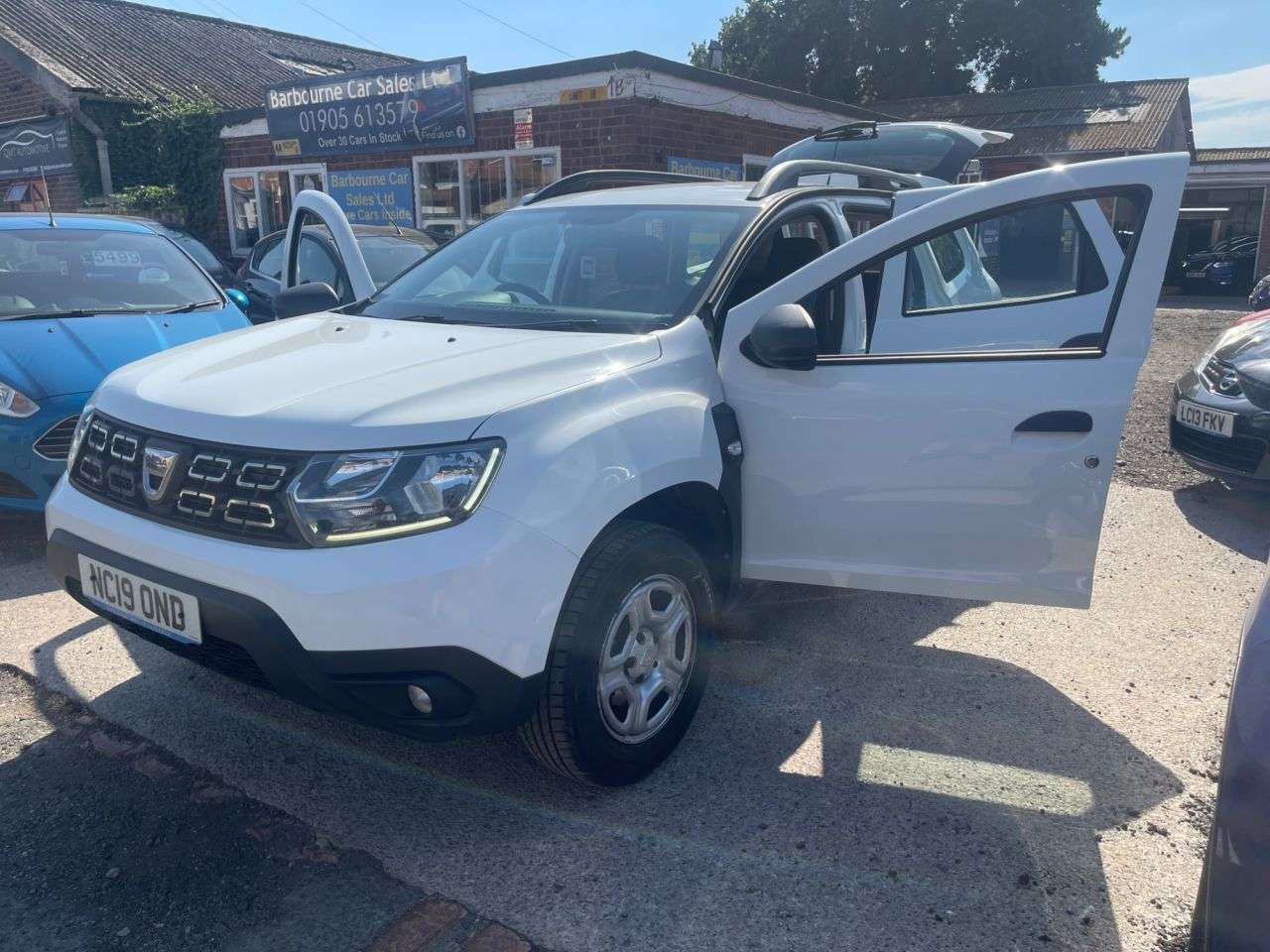 A 2019 DACIA DUSTER 1.6 SCe Essential SUV 5dr Petrol Manual Euro 6 (s/s) (115 ps) A 2019 DACIA DUSTER 1.6 SCe Essential SUV 5dr Petrol Manual Euro 6 (s/s) (115 ps)