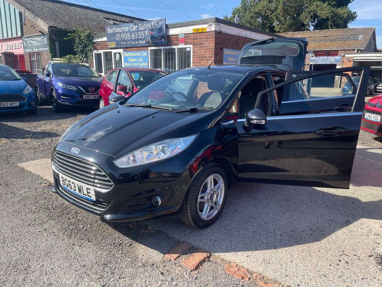 A 2013 FORD FIESTA 1.25 Zetec Hatchback 5dr Petrol Manual Euro 5 (82 ps) A 2013 FORD FIESTA 1.25 Zetec Hatchback 5dr Petrol Manual Euro 5 (82 ps)