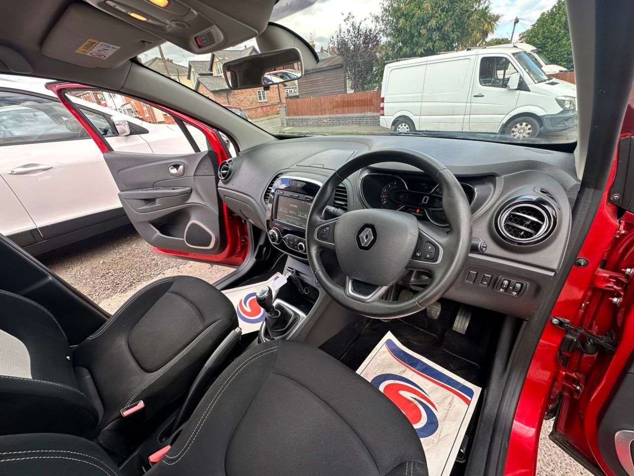 2019 RENAULT CAPTUR 2019 RENAULT CAPTUR
