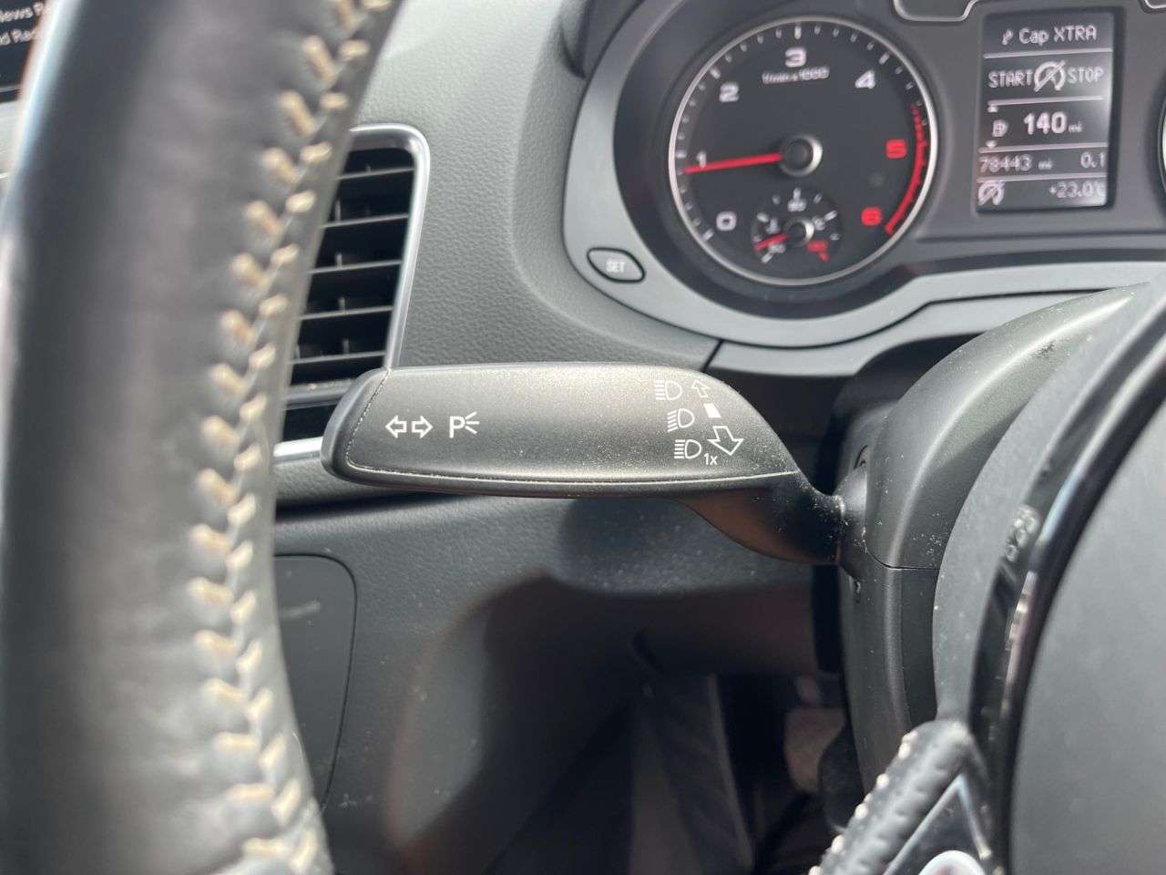 2015 AUDI Q3 2015 AUDI Q3