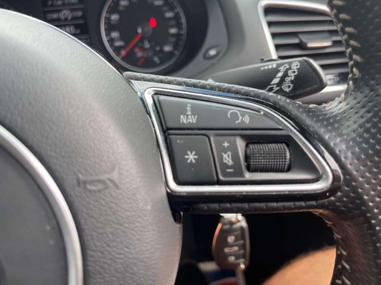 2015 AUDI Q3 2015 AUDI Q3
