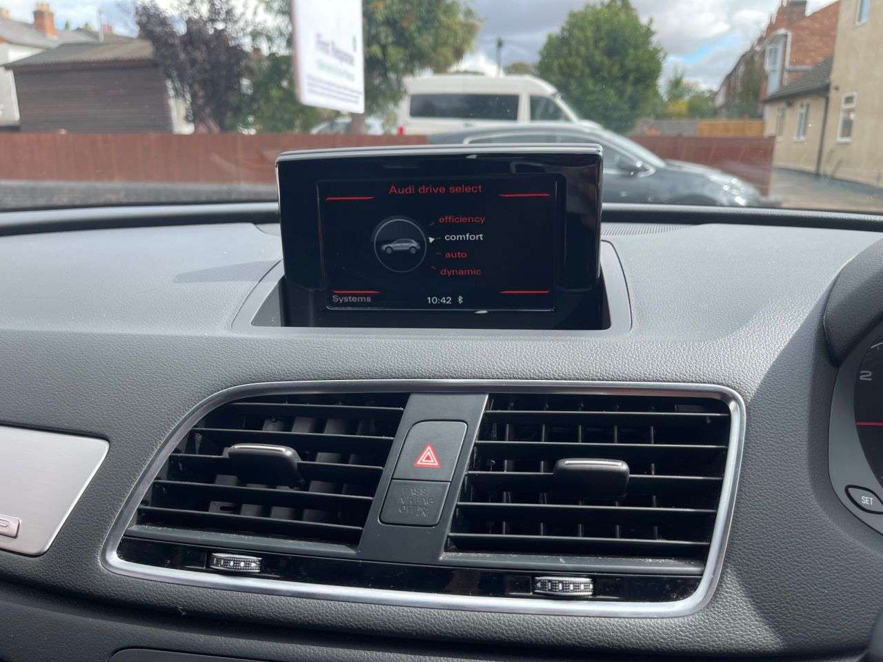 2015 AUDI Q3 2015 AUDI Q3