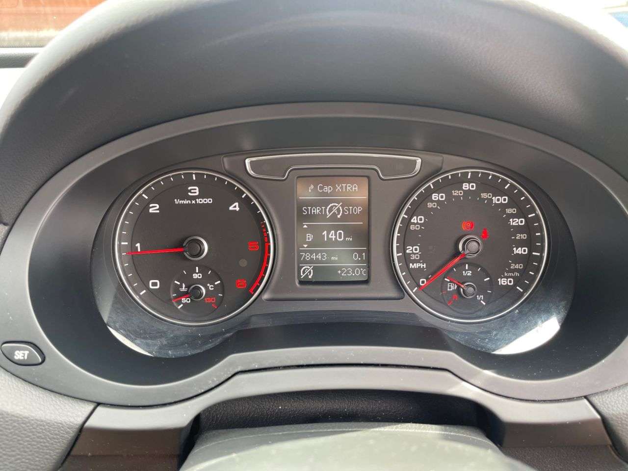 2015 AUDI Q3 2015 AUDI Q3
