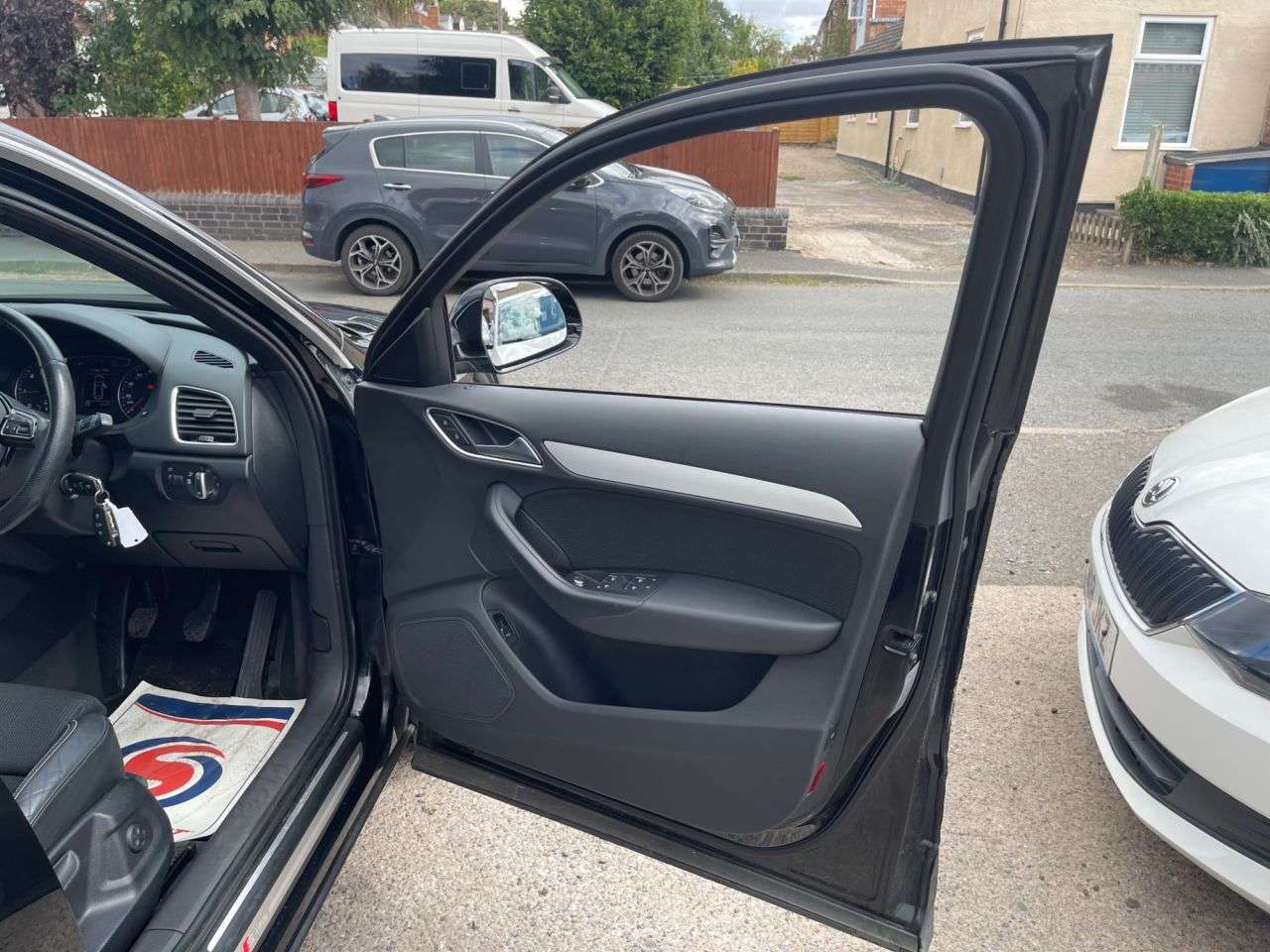 2015 AUDI Q3 2015 AUDI Q3