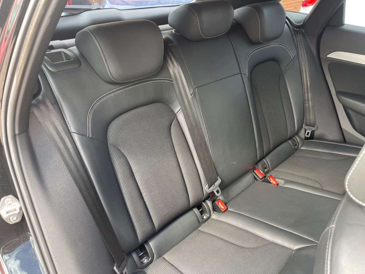 2015 AUDI Q3 2015 AUDI Q3