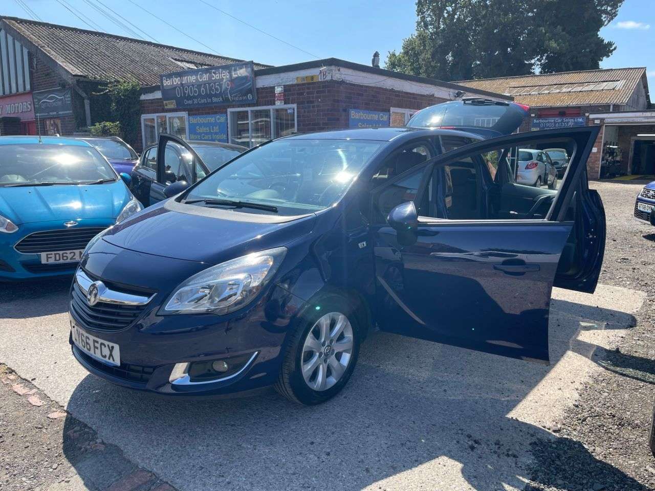 A 2016 VAUXHALL MERIVA 1.4i Life MPV 5dr Petrol Manual Euro 6 (100 ps) A 2016 VAUXHALL MERIVA 1.4i Life MPV 5dr Petrol Manual Euro 6 (100 ps)