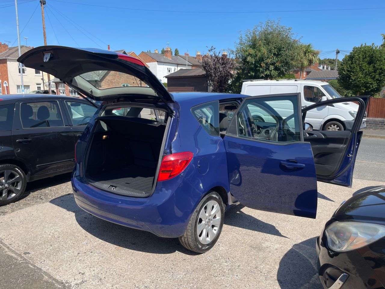 A 2016 VAUXHALL MERIVA 1.4i Life MPV 5dr Petrol Manual Euro 6 (100 ps) A 2016 VAUXHALL MERIVA 1.4i Life MPV 5dr Petrol Manual Euro 6 (100 ps)