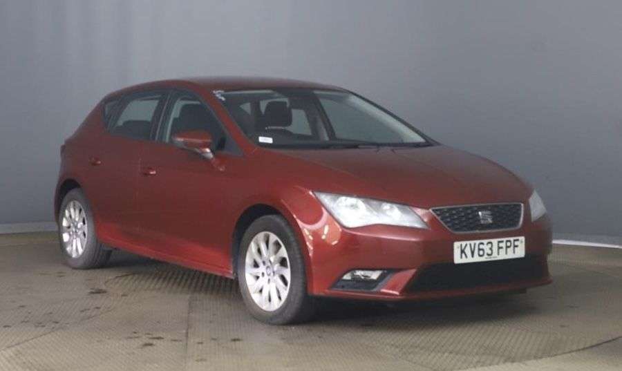 A 2013 SEAT LEON 1.2 TSI SE Hatchback 5dr Petrol Manual Euro 5 (s/s) (105 ps) A 2013 SEAT LEON 1.2 TSI SE Hatchback 5dr Petrol Manual Euro 5 (s/s) (105 ps)