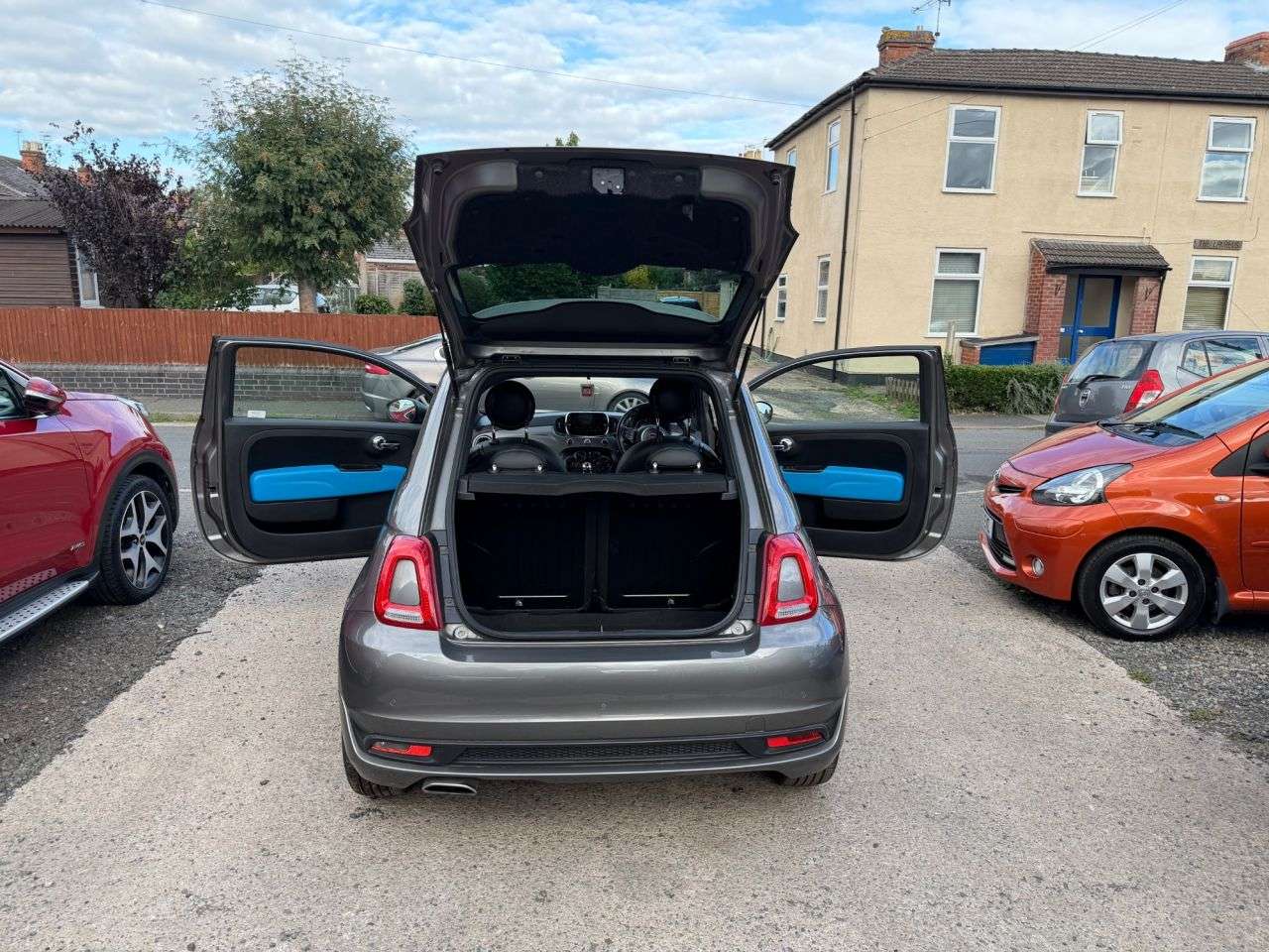 A 2017 FIAT 500 1.2 S Hatchback 3dr Petrol Manual Euro 6 (s/s) (69 bhp) A 2017 FIAT 500 1.2 S Hatchback 3dr Petrol Manual Euro 6 (s/s) (69 bhp)