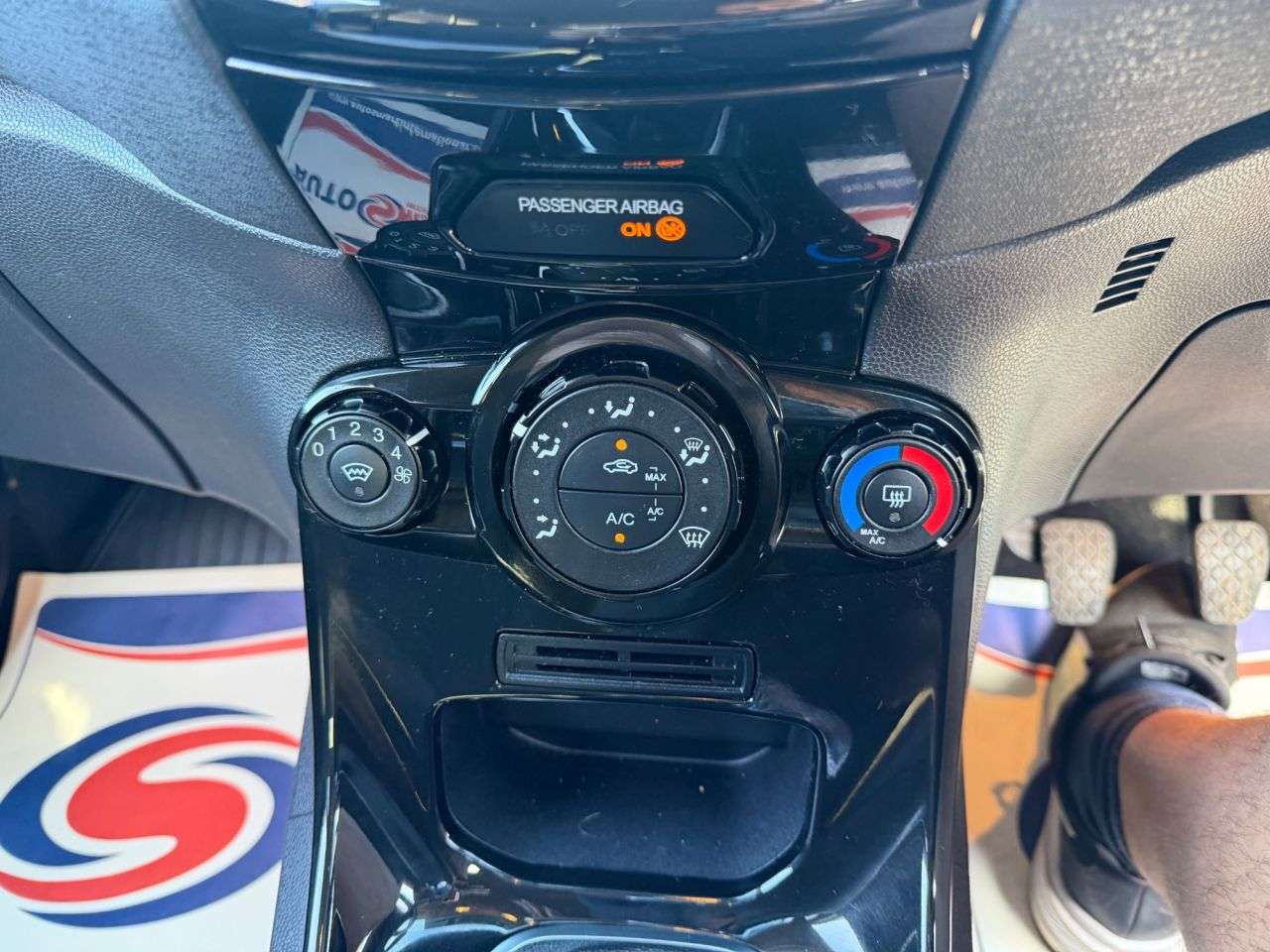 2013 FORD FIESTA 2013 FORD FIESTA