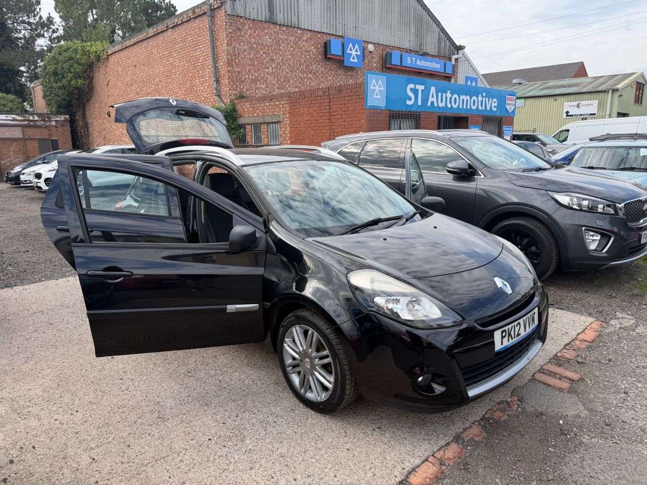 2012 RENAULT CLIO 2012 RENAULT CLIO