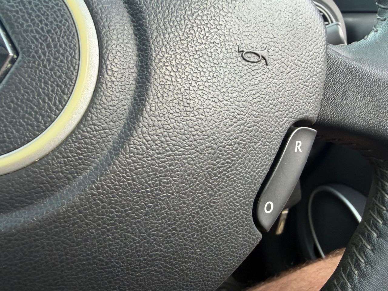 2012 RENAULT CLIO 2012 RENAULT CLIO
