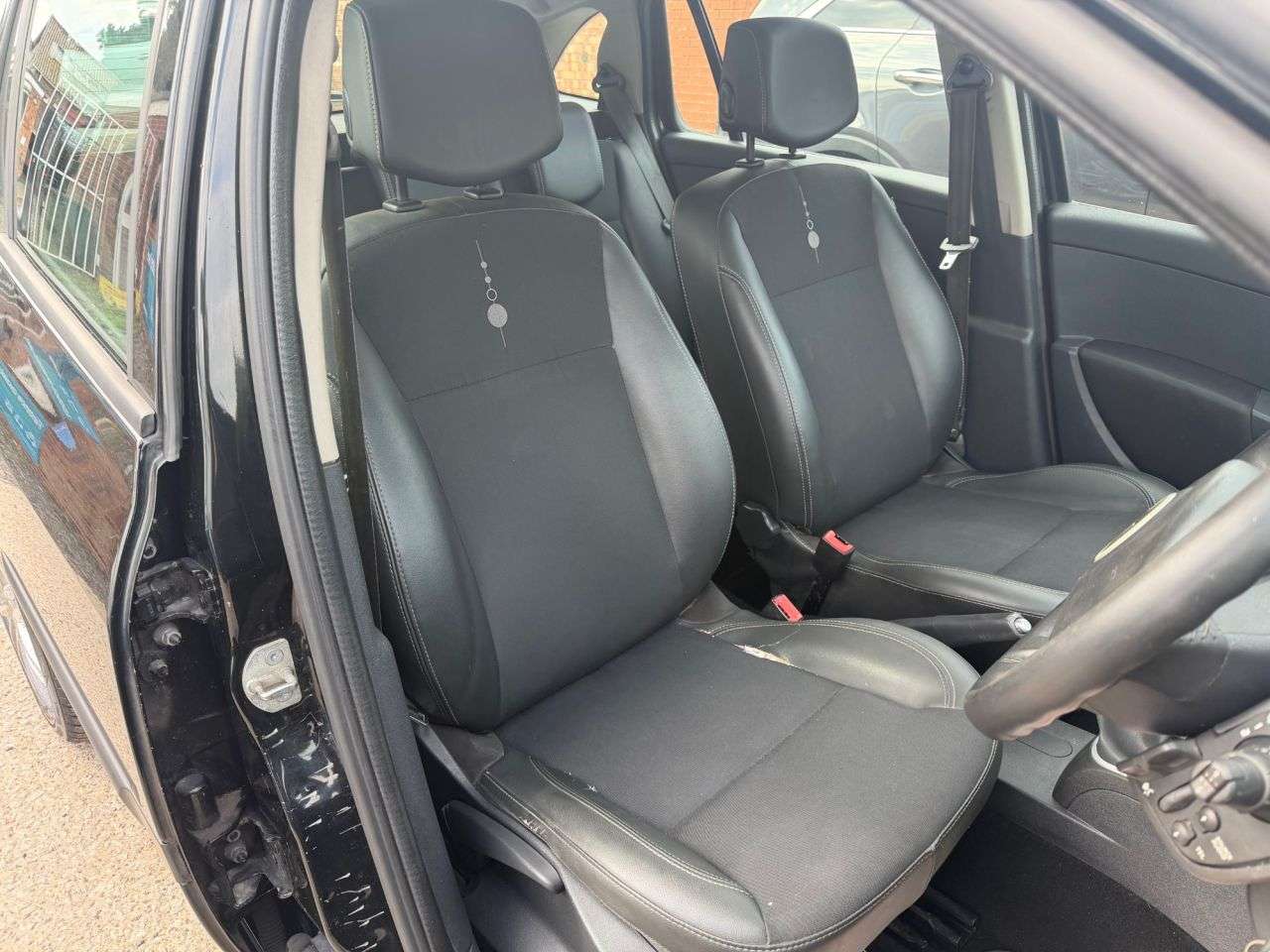 2012 RENAULT CLIO 2012 RENAULT CLIO