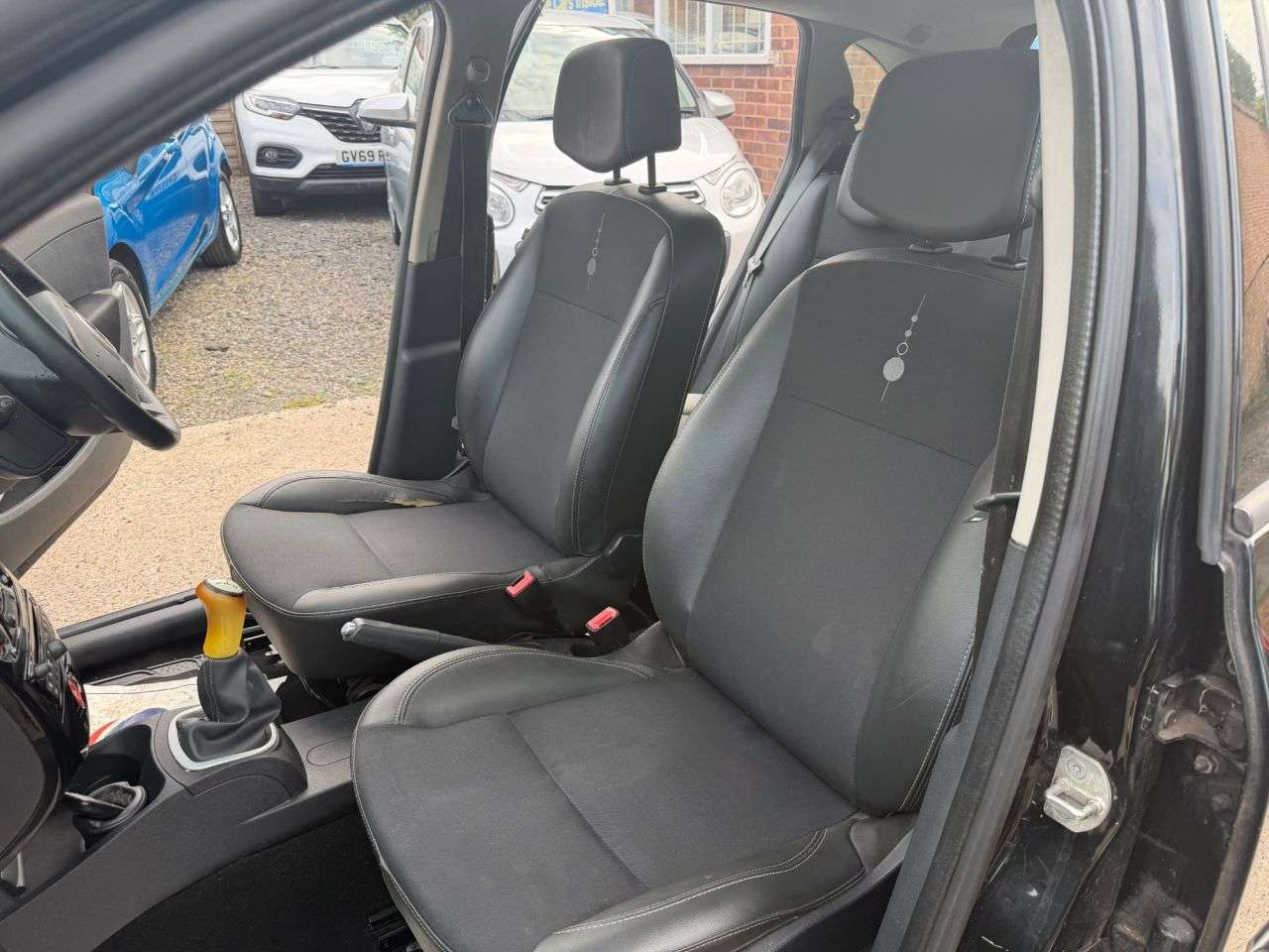 2012 RENAULT CLIO 2012 RENAULT CLIO
