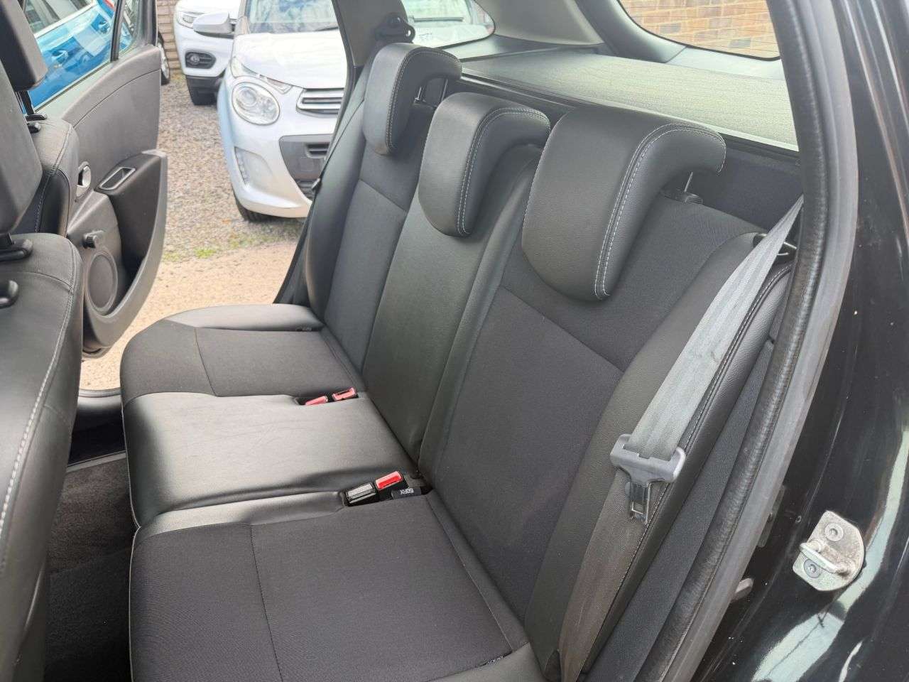 2012 RENAULT CLIO 2012 RENAULT CLIO