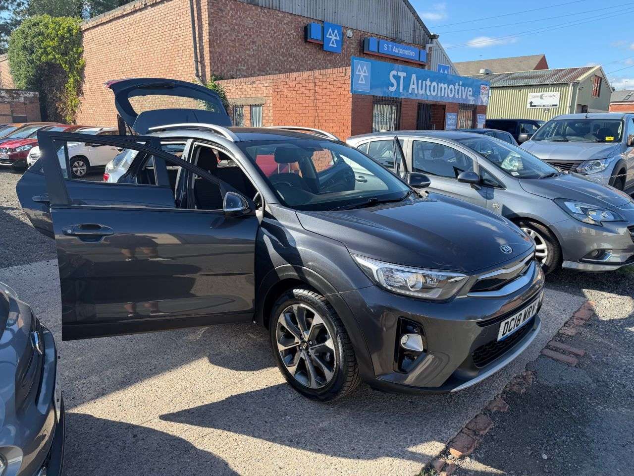 2018 KIA STONIC 2018 KIA STONIC