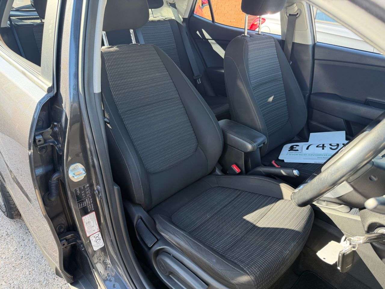 2018 KIA STONIC 2018 KIA STONIC