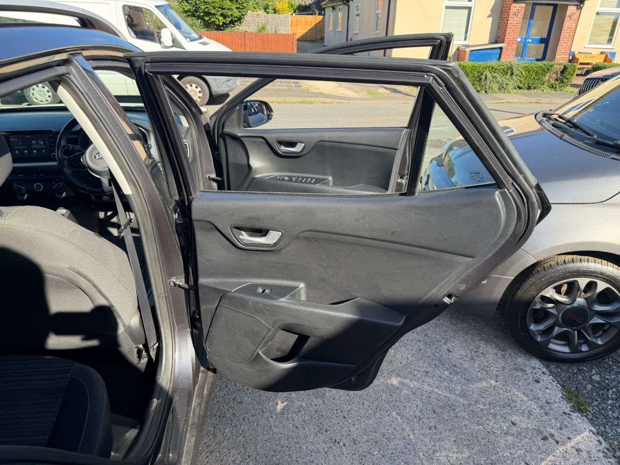 2018 KIA STONIC 2018 KIA STONIC