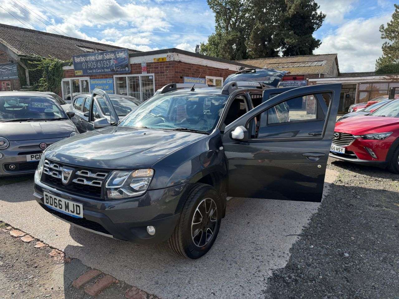 A 2016 DACIA DUSTER 1.5 dCi Prestige SUV 5dr Diesel Manual Euro 6 (s/s) (110 ps) A 2016 DACIA DUSTER 1.5 dCi Prestige SUV 5dr Diesel Manual Euro 6 (s/s) (110 ps)