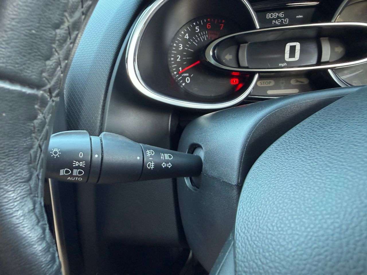 2017 RENAULT CLIO 2017 RENAULT CLIO
