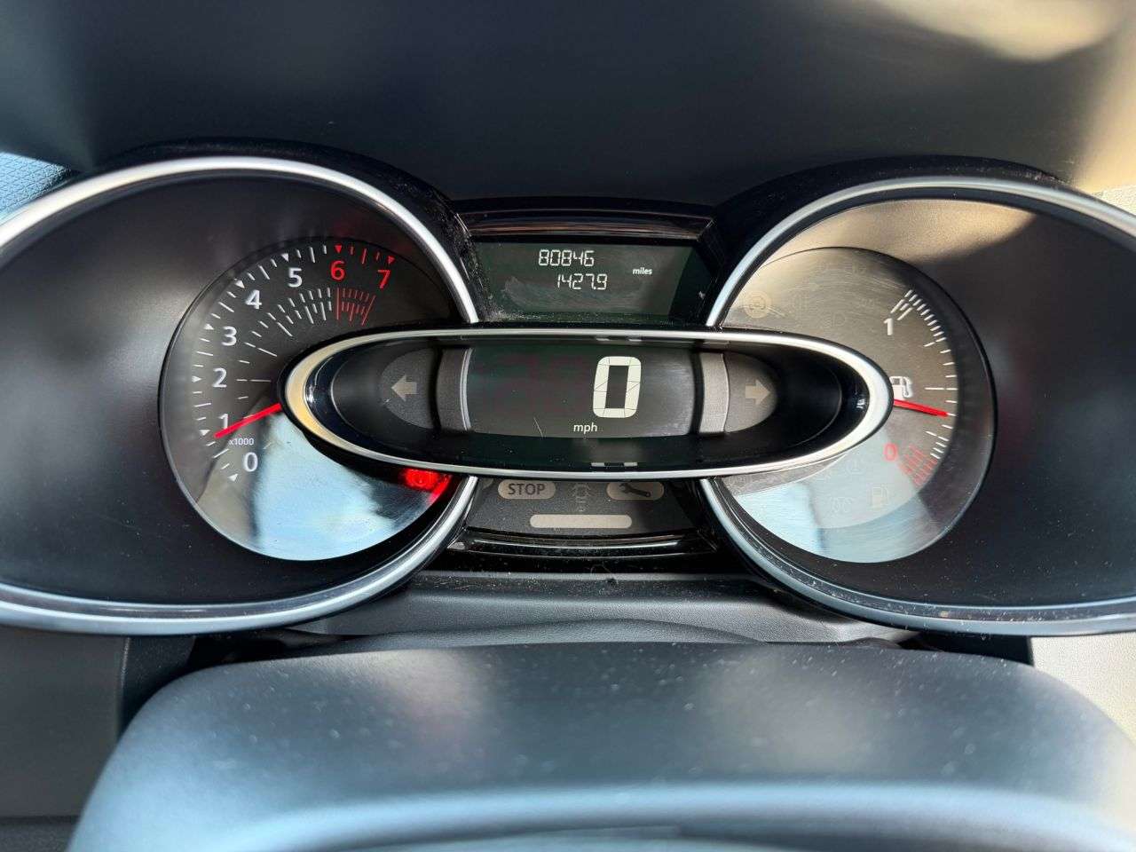 2017 RENAULT CLIO 2017 RENAULT CLIO