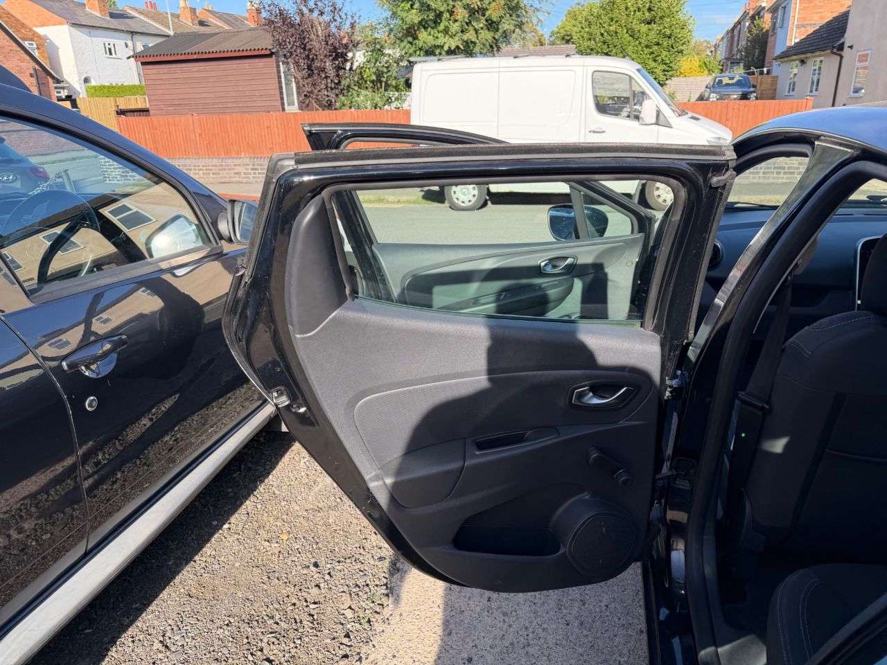 2017 RENAULT CLIO 2017 RENAULT CLIO