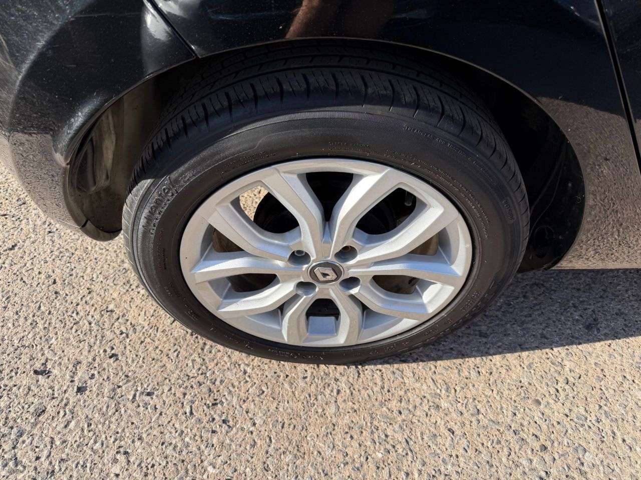 2017 RENAULT CLIO 2017 RENAULT CLIO