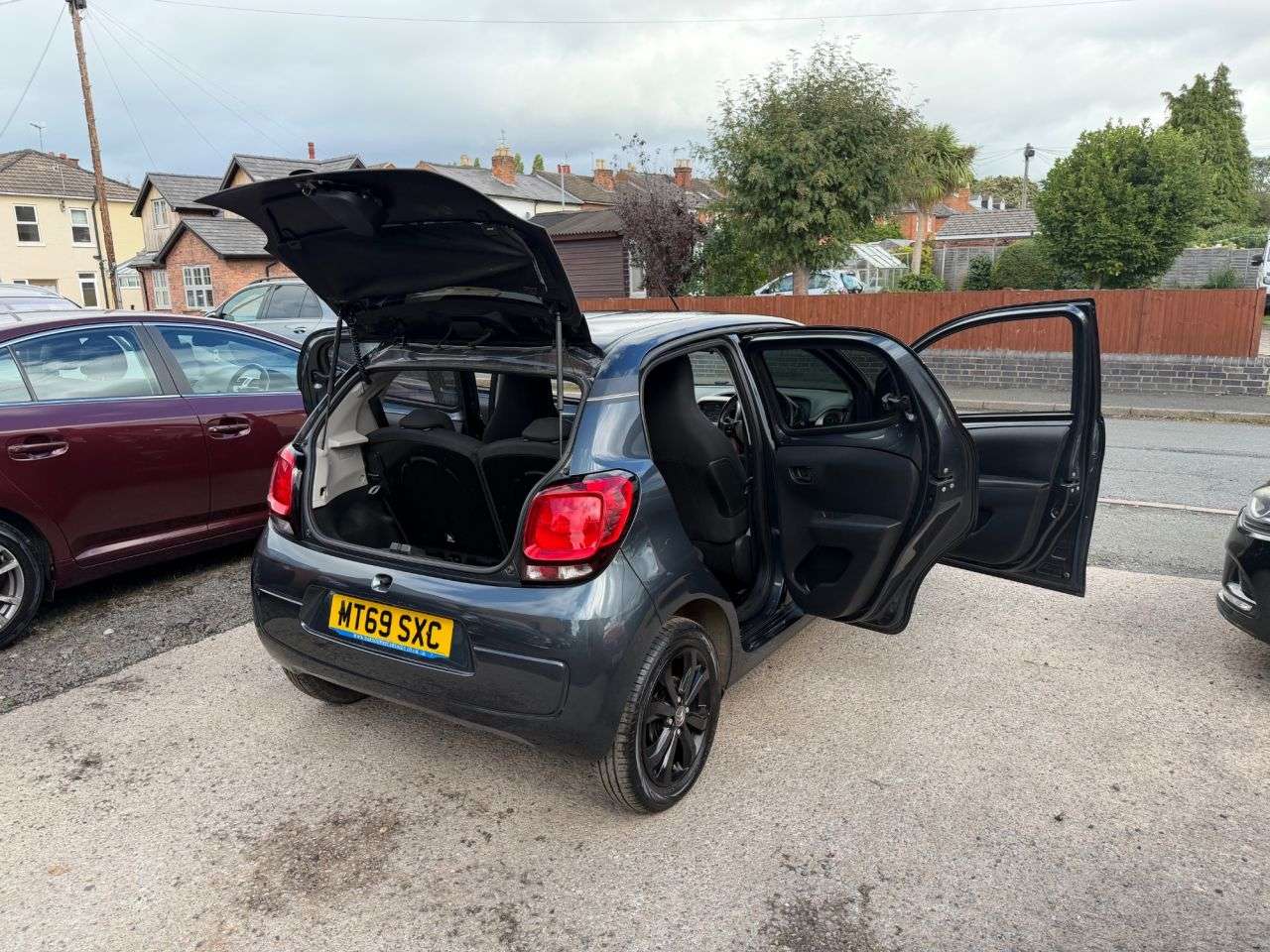 A 2019 CITROEN C1 1.0 VTi Origins Hatchback 5dr Petrol Manual Euro 6 (s/s) (72 ps) A 2019 CITROEN C1 1.0 VTi Origins Hatchback 5dr Petrol Manual Euro 6 (s/s) (72 ps)