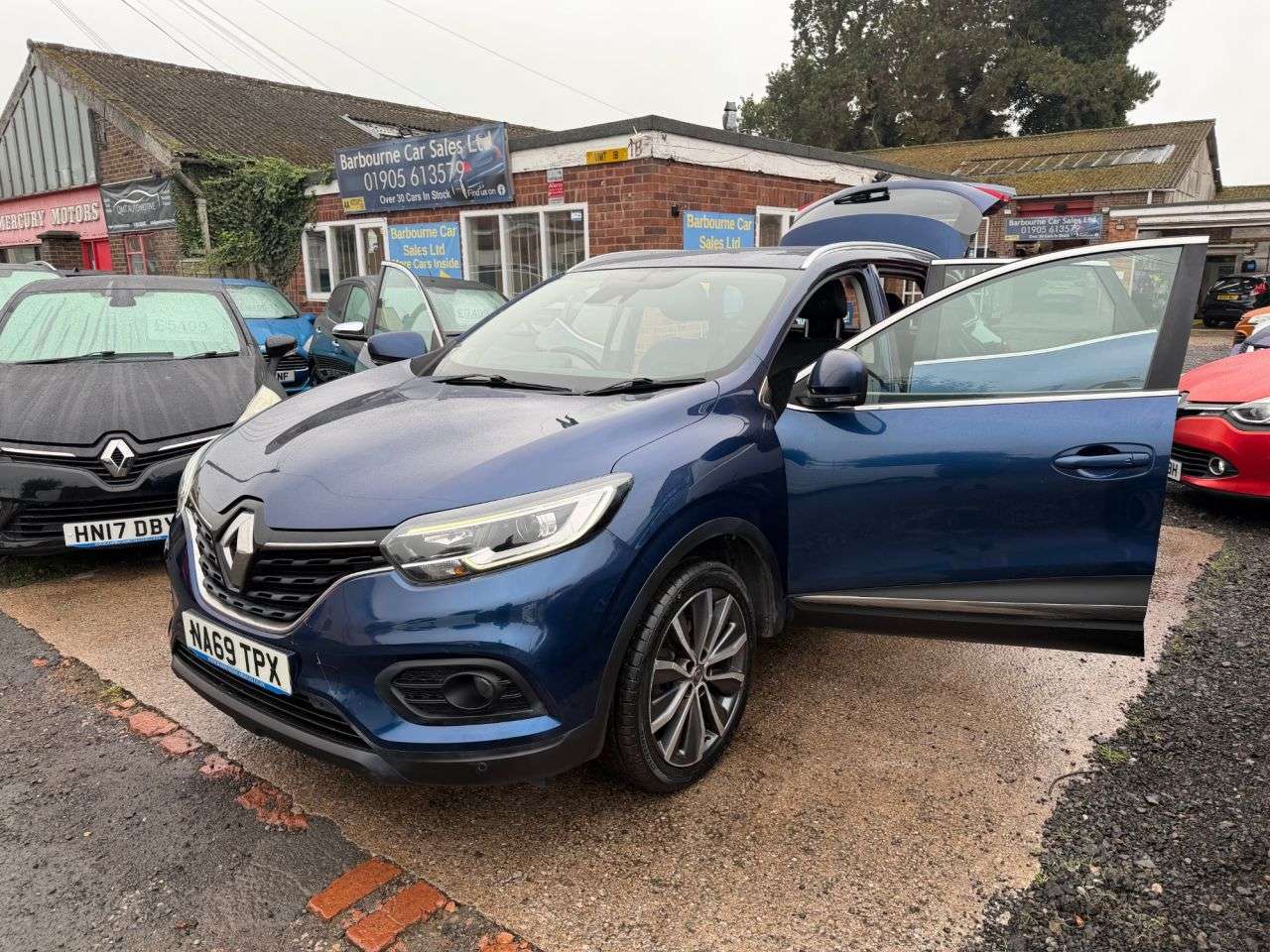 A 2019 RENAULT KADJAR 1.5 Blue dCi Iconic SUV 5dr Diesel Manual Euro 6 (s/s) (115 ps) A 2019 RENAULT KADJAR 1.5 Blue dCi Iconic SUV 5dr Diesel Manual Euro 6 (s/s) (115 ps)