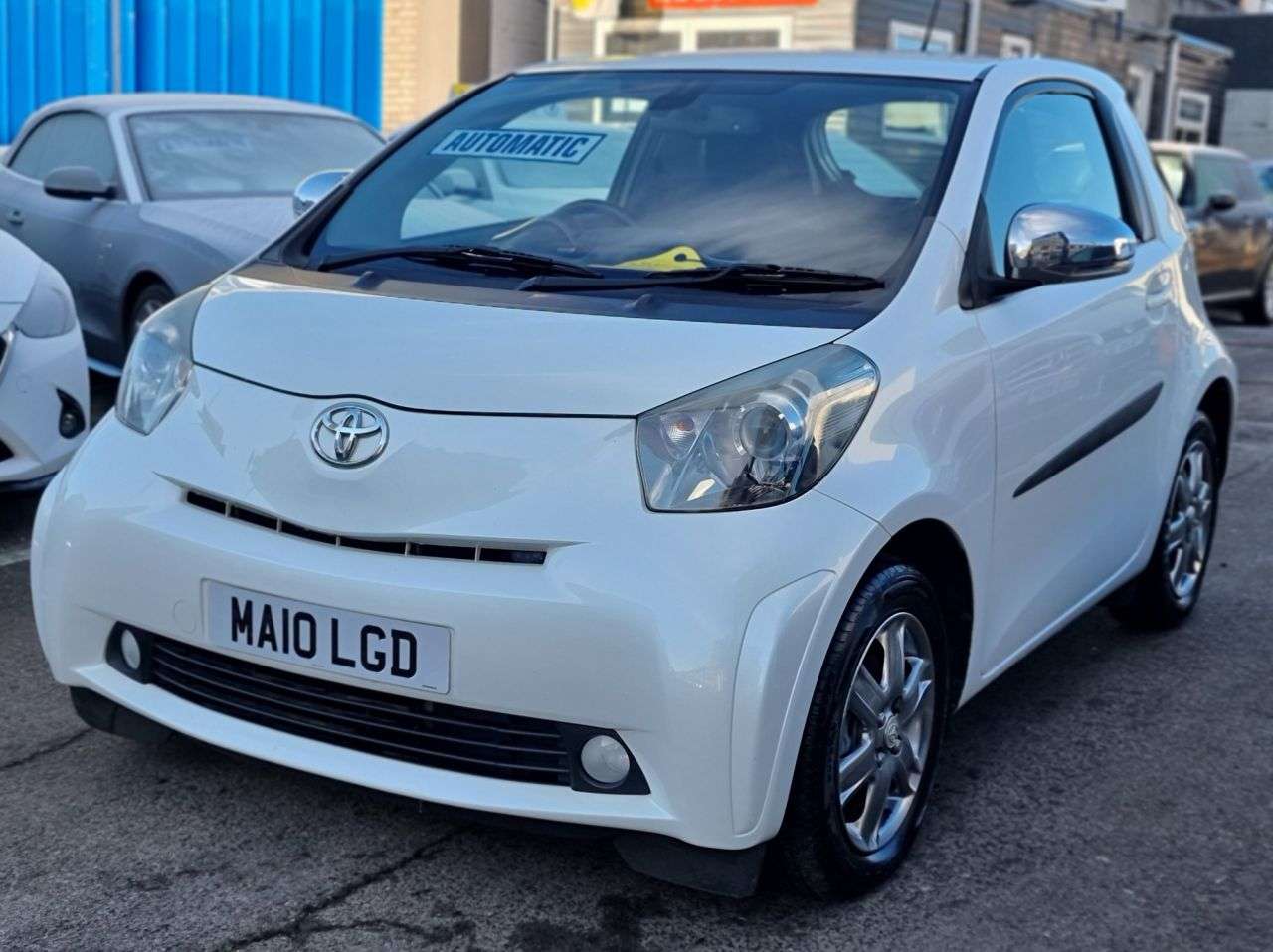 2010 TOYOTA IQ 2010 TOYOTA IQ