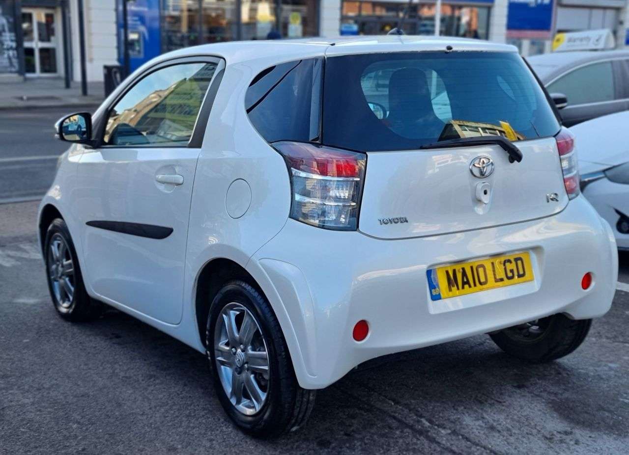 2010 TOYOTA IQ 2010 TOYOTA IQ