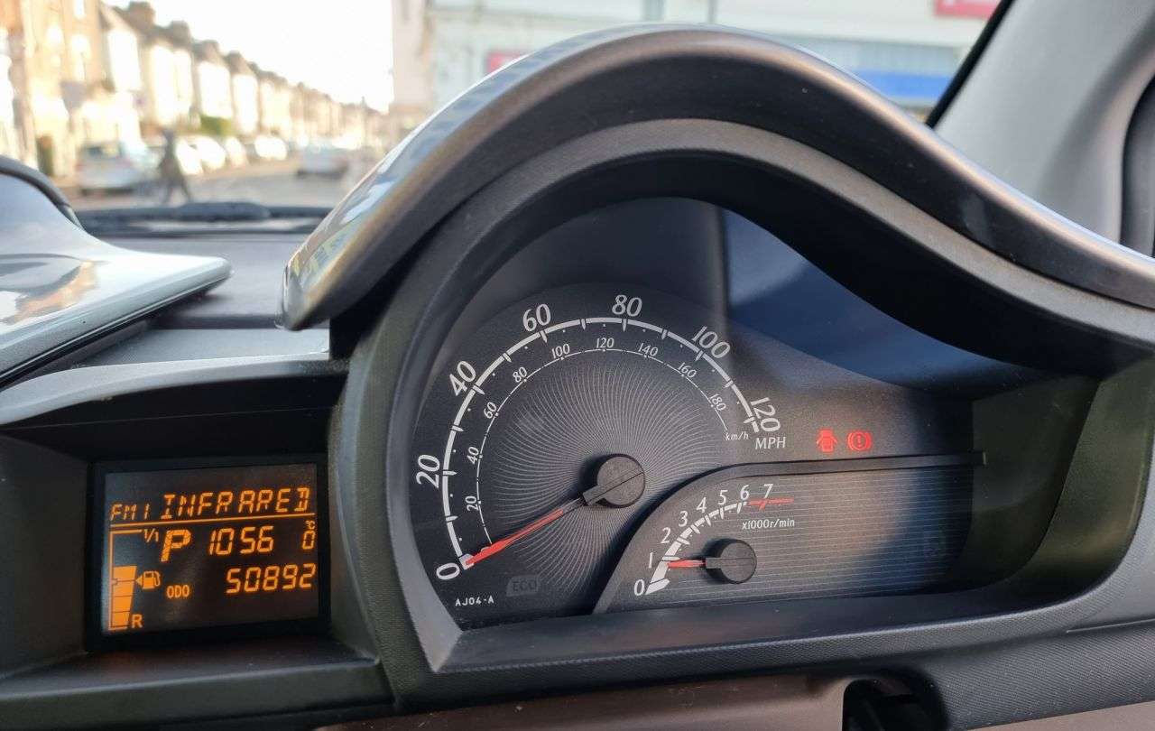 2010 TOYOTA IQ 2010 TOYOTA IQ