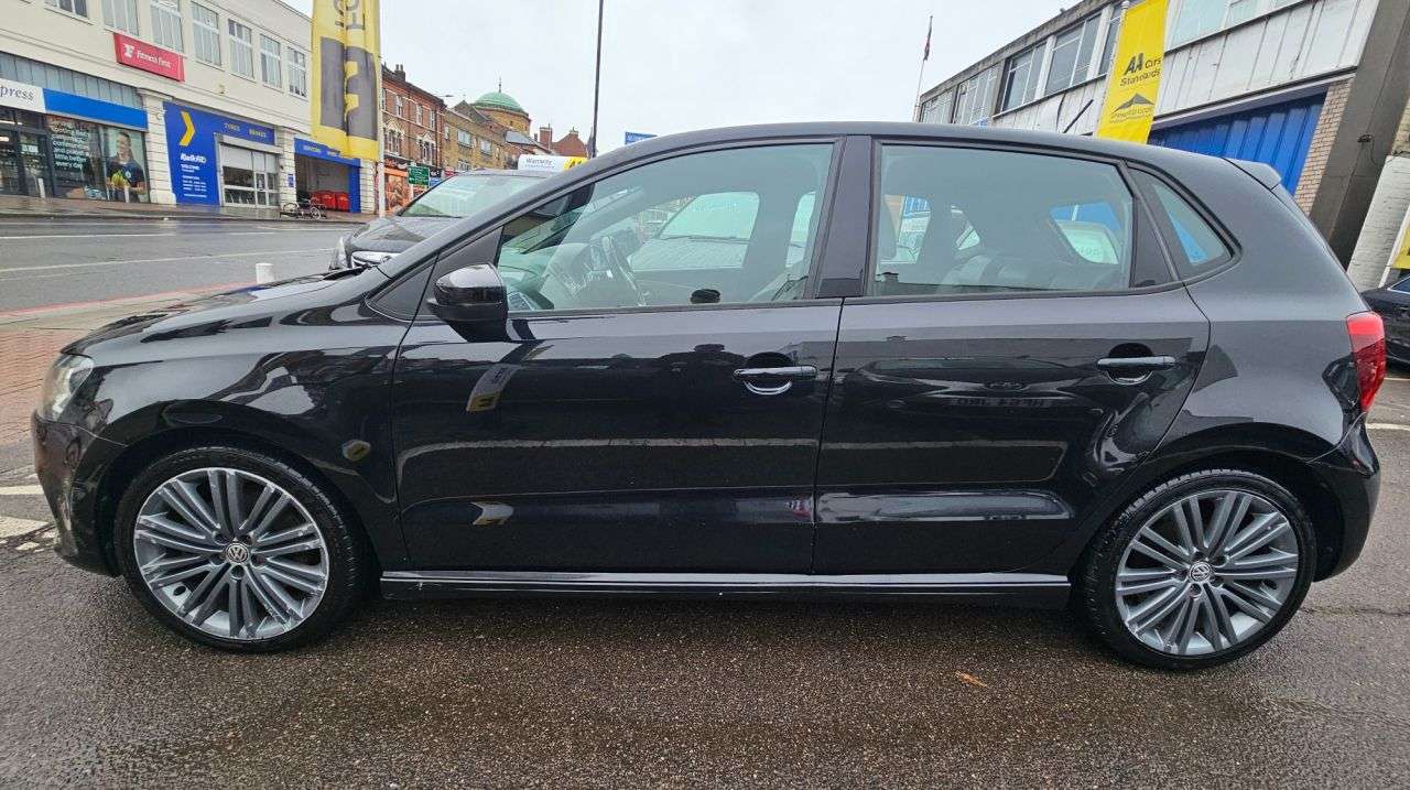 2015 VOLKSWAGEN POLO 2015 VOLKSWAGEN POLO