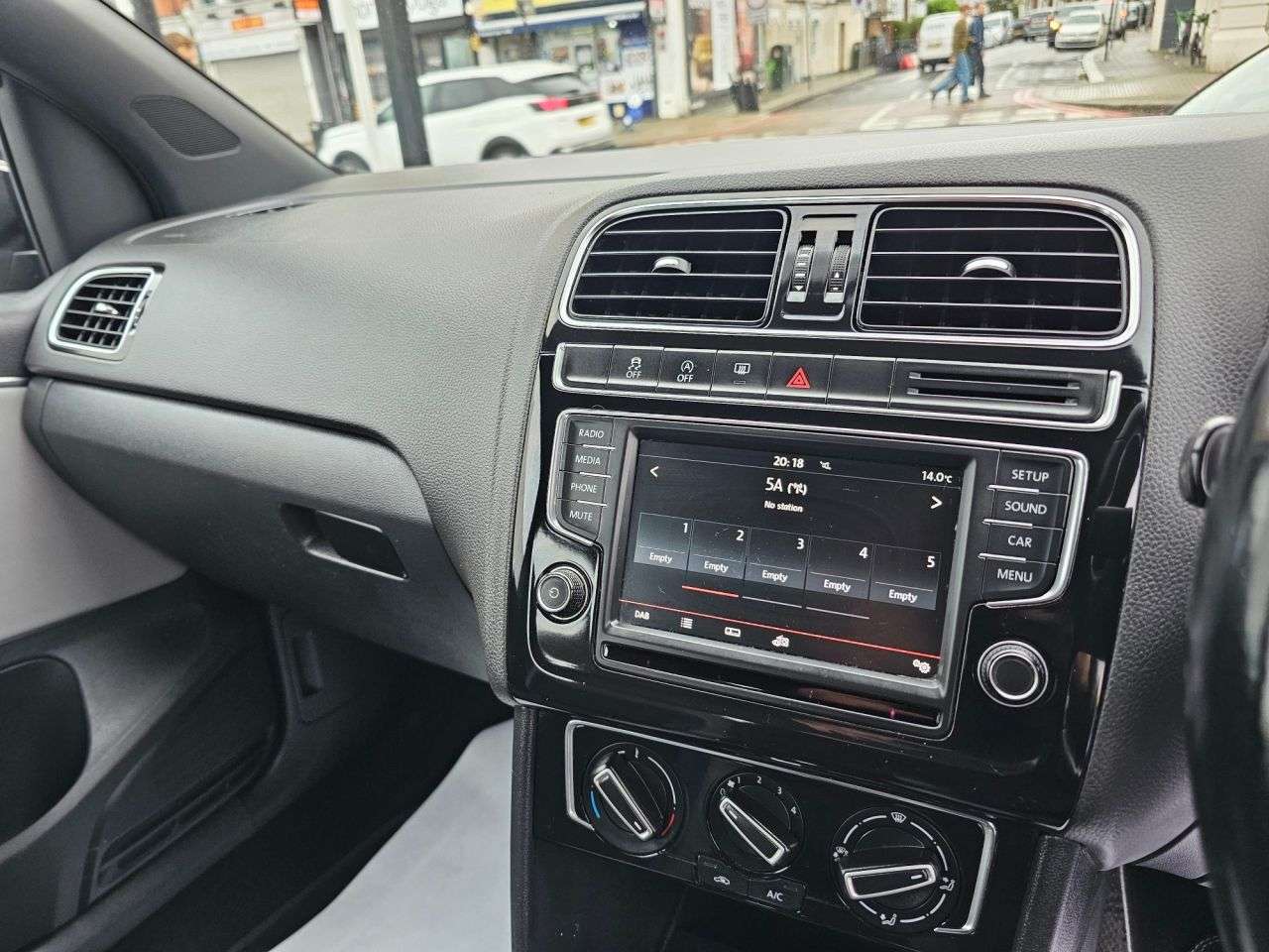 2015 VOLKSWAGEN POLO 2015 VOLKSWAGEN POLO
