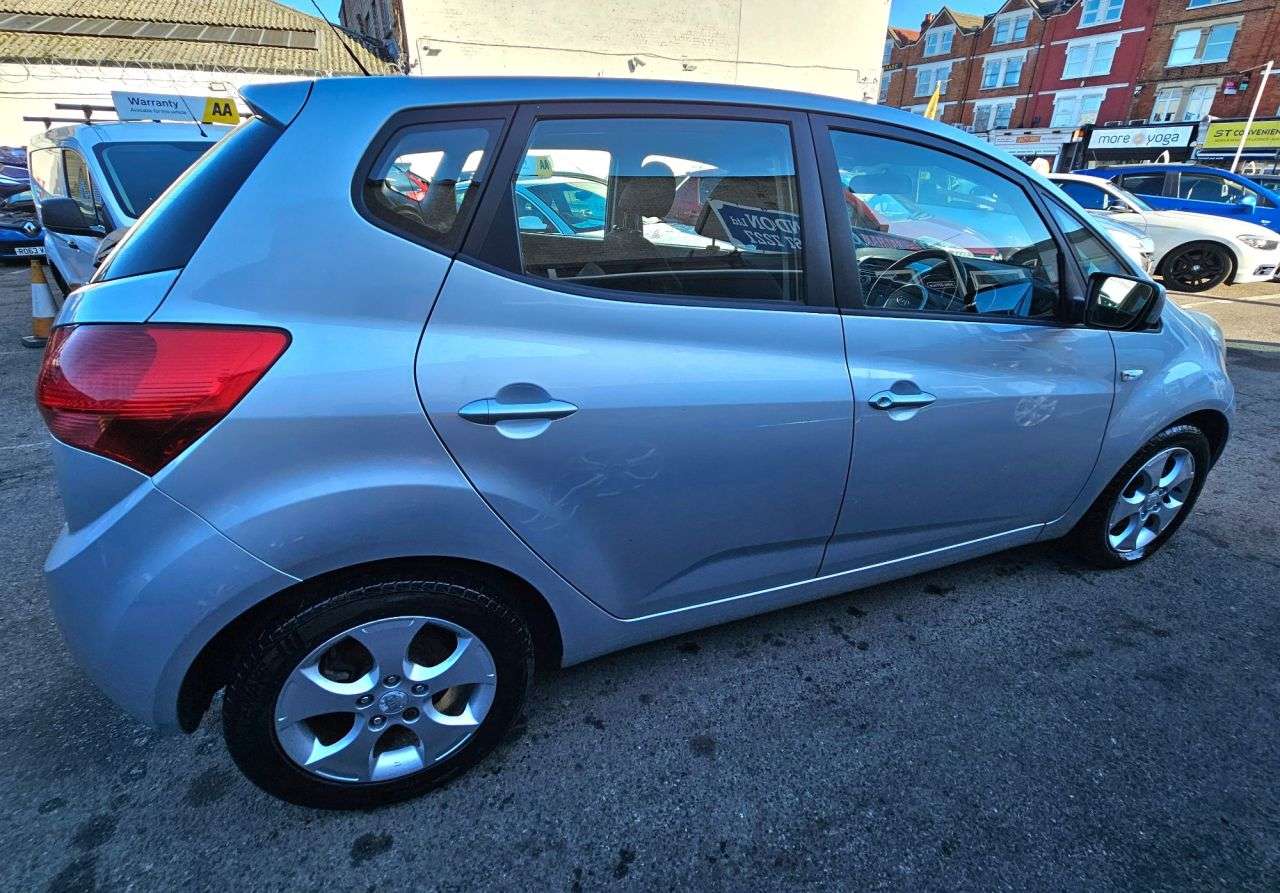 2010 KIA VENGA 2010 KIA VENGA