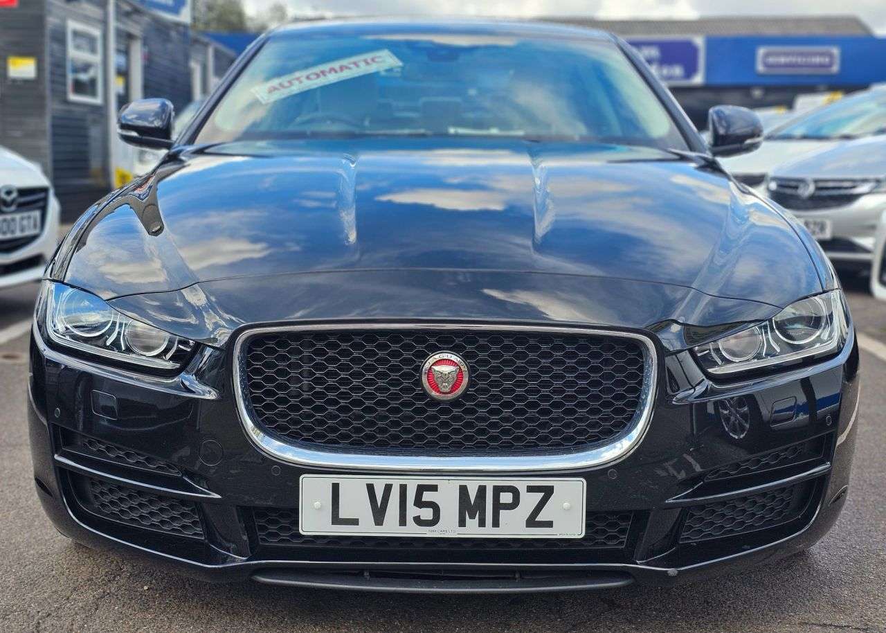 A 2015 JAGUAR XE AUTOMATIC 2.0 GTDi Portfolio Saloon 4dr Petrol Auto Euro 6 (s/s) (240 ps) R A 2015 JAGUAR XE AUTOMATIC 2.0 GTDi Portfolio Saloon 4dr Petrol Auto Euro 6 (s/s) (240 ps) R