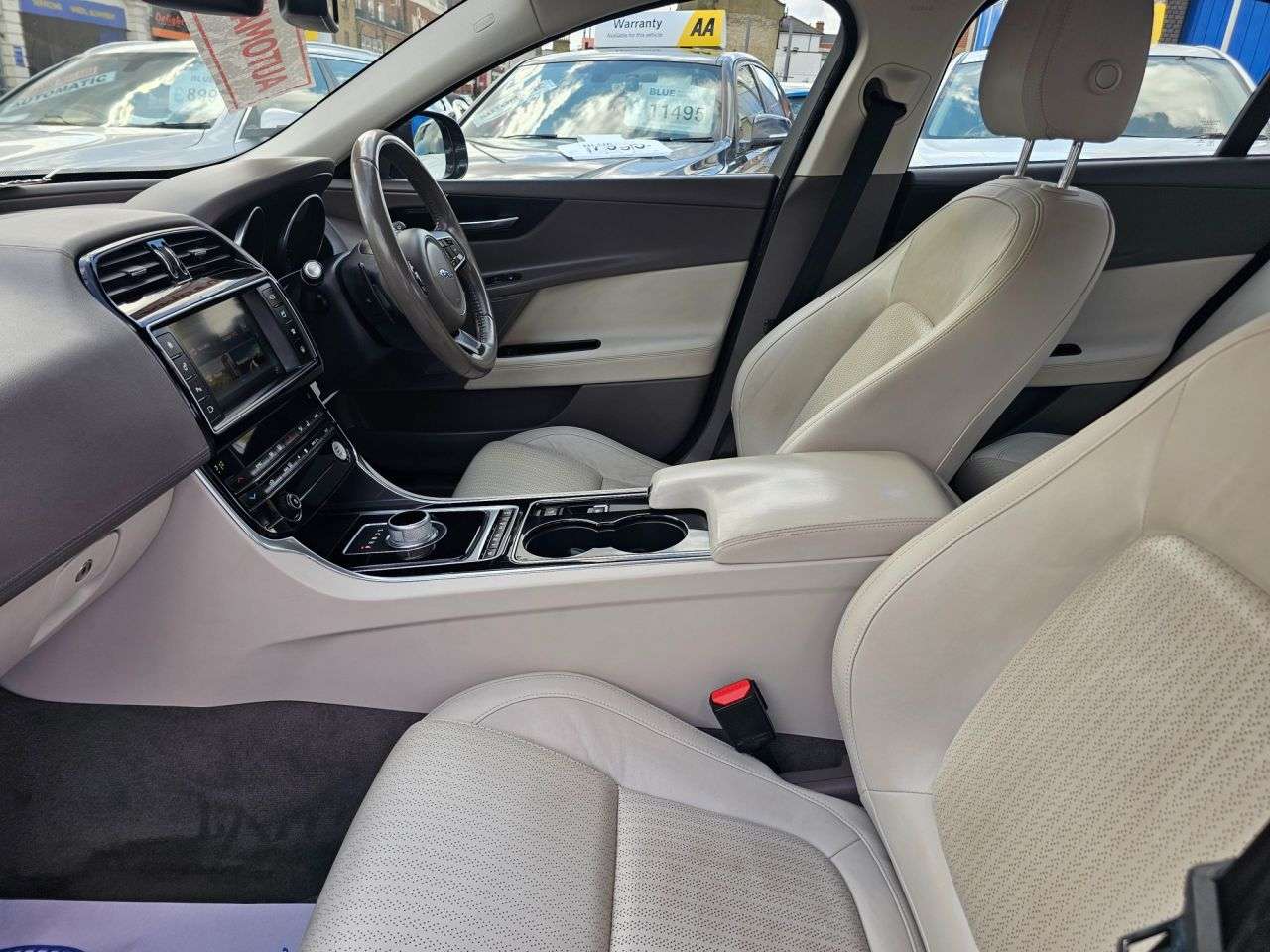 2015 JAGUAR XE 2015 JAGUAR XE