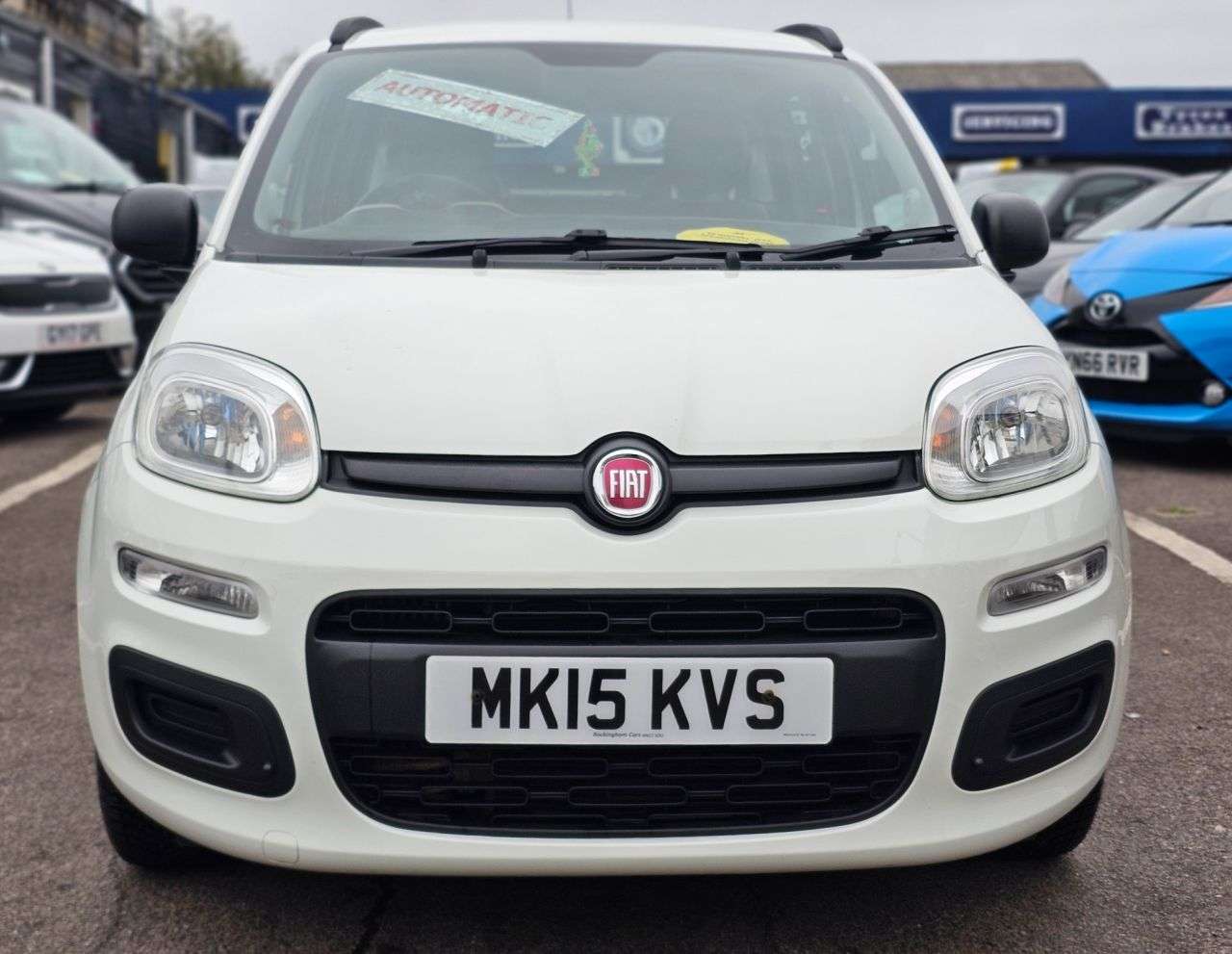 A 2015 FIAT PANDA AUTOMATIC 0.9 TwinAir Easy Hatchback 5dr Petrol Dualogic Euro 6 (s/s) (85 b A 2015 FIAT PANDA AUTOMATIC 0.9 TwinAir Easy Hatchback 5dr Petrol Dualogic Euro 6 (s/s) (85 b