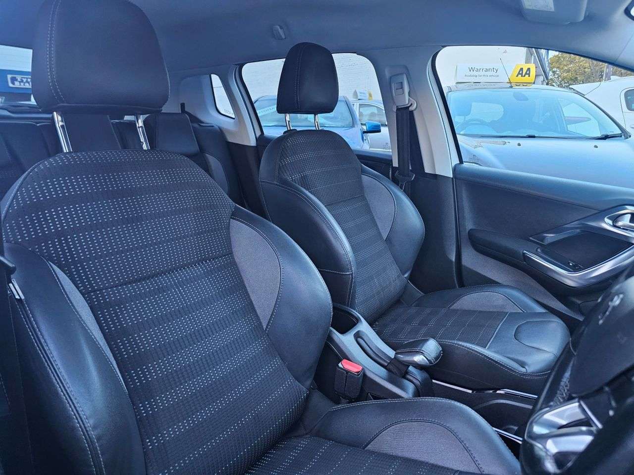 2016 PEUGEOT 2008 2016 PEUGEOT 2008