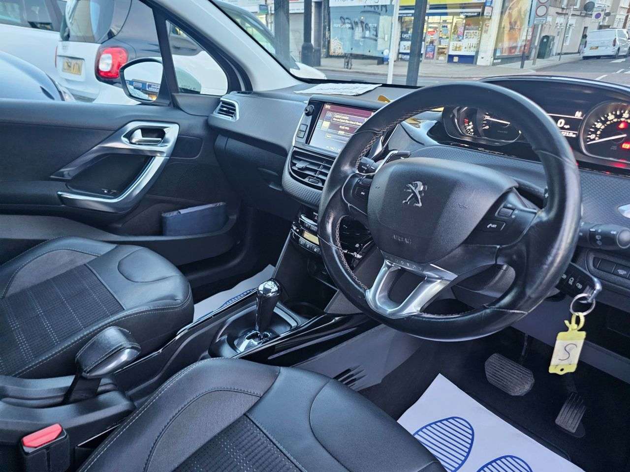 2016 PEUGEOT 2008 2016 PEUGEOT 2008