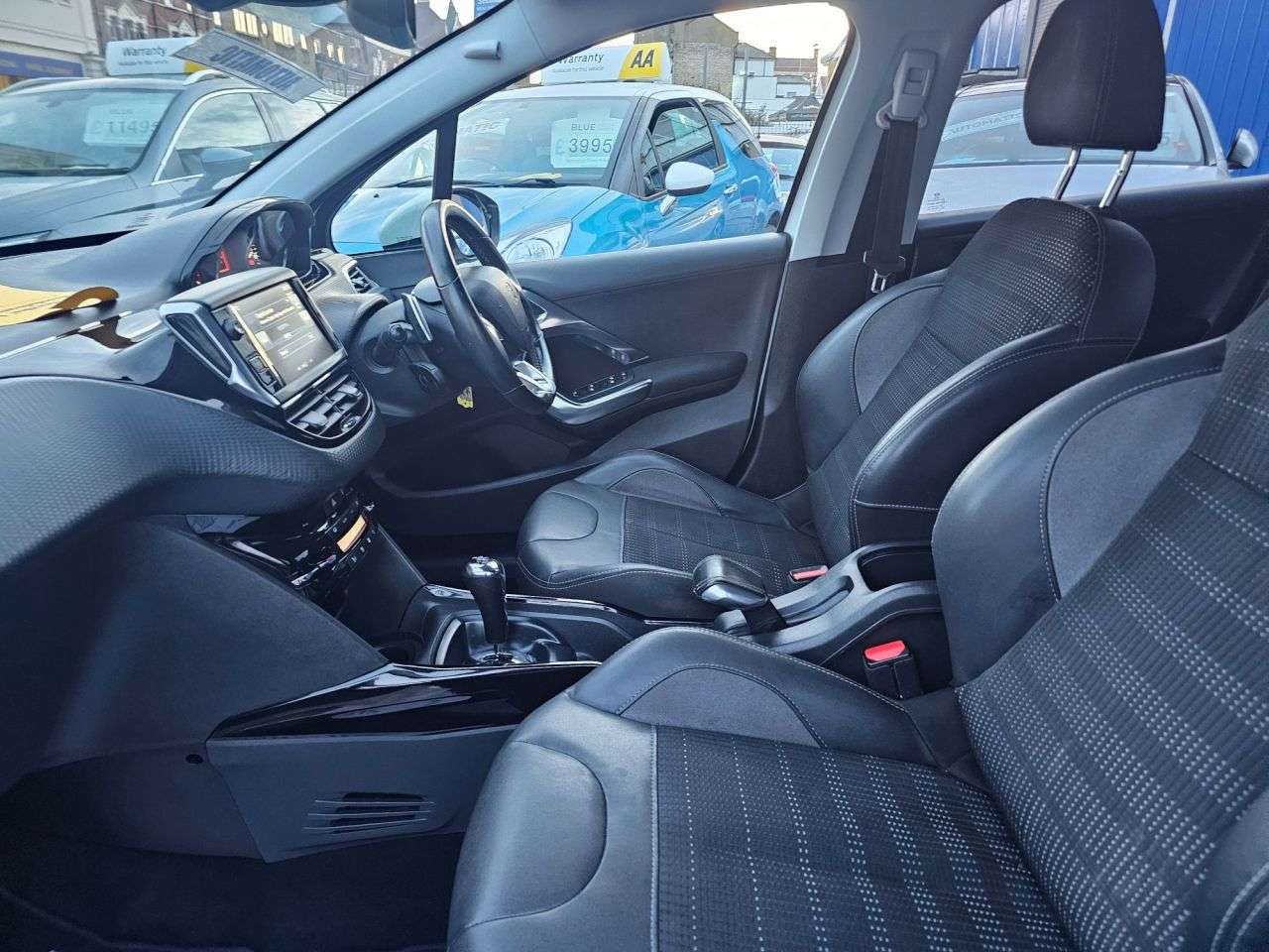 2016 PEUGEOT 2008 2016 PEUGEOT 2008